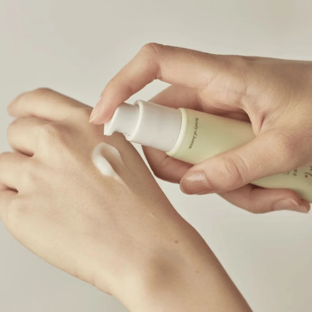 BEAUTY OF JOSEON Light On Serum Centella + Vita C 30ml - Image 3