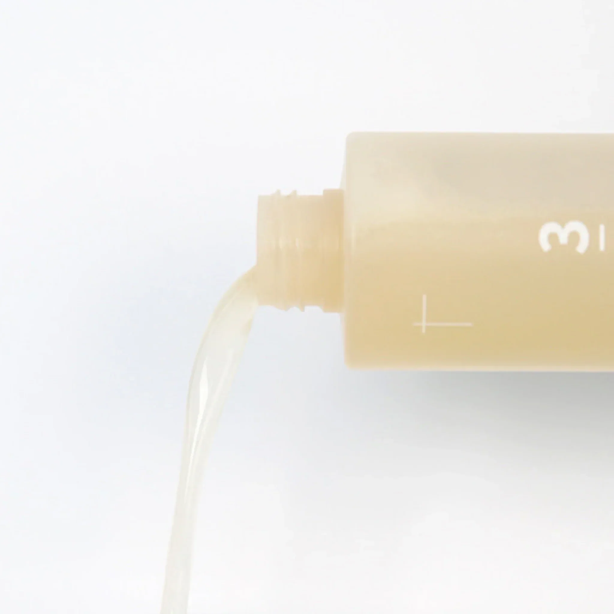 NUMBUZIN No.3 Super Glowing Essence Toner 100ml - Image 4